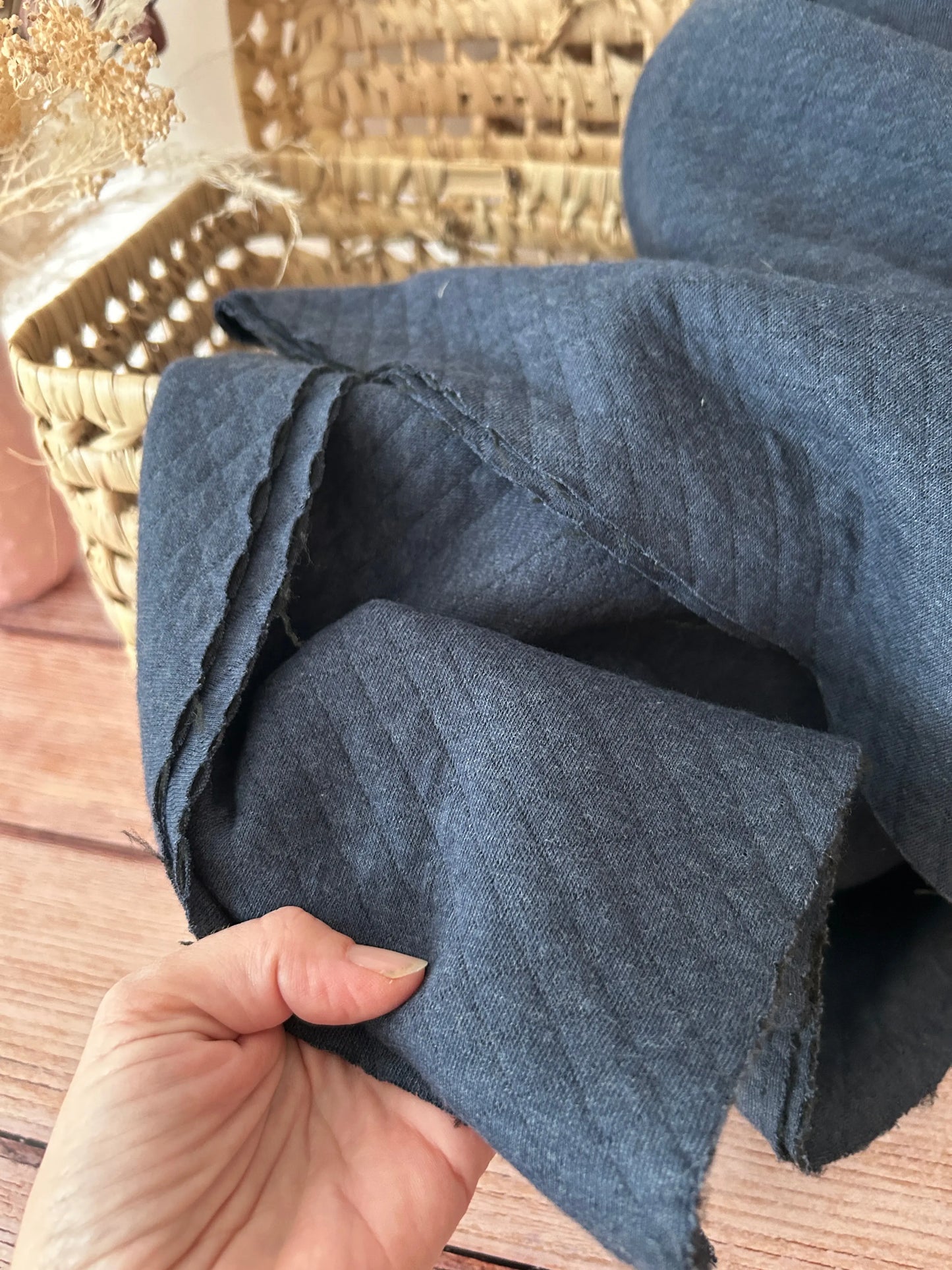 Tissu matelassé bleu chiné Emilia Fabrics