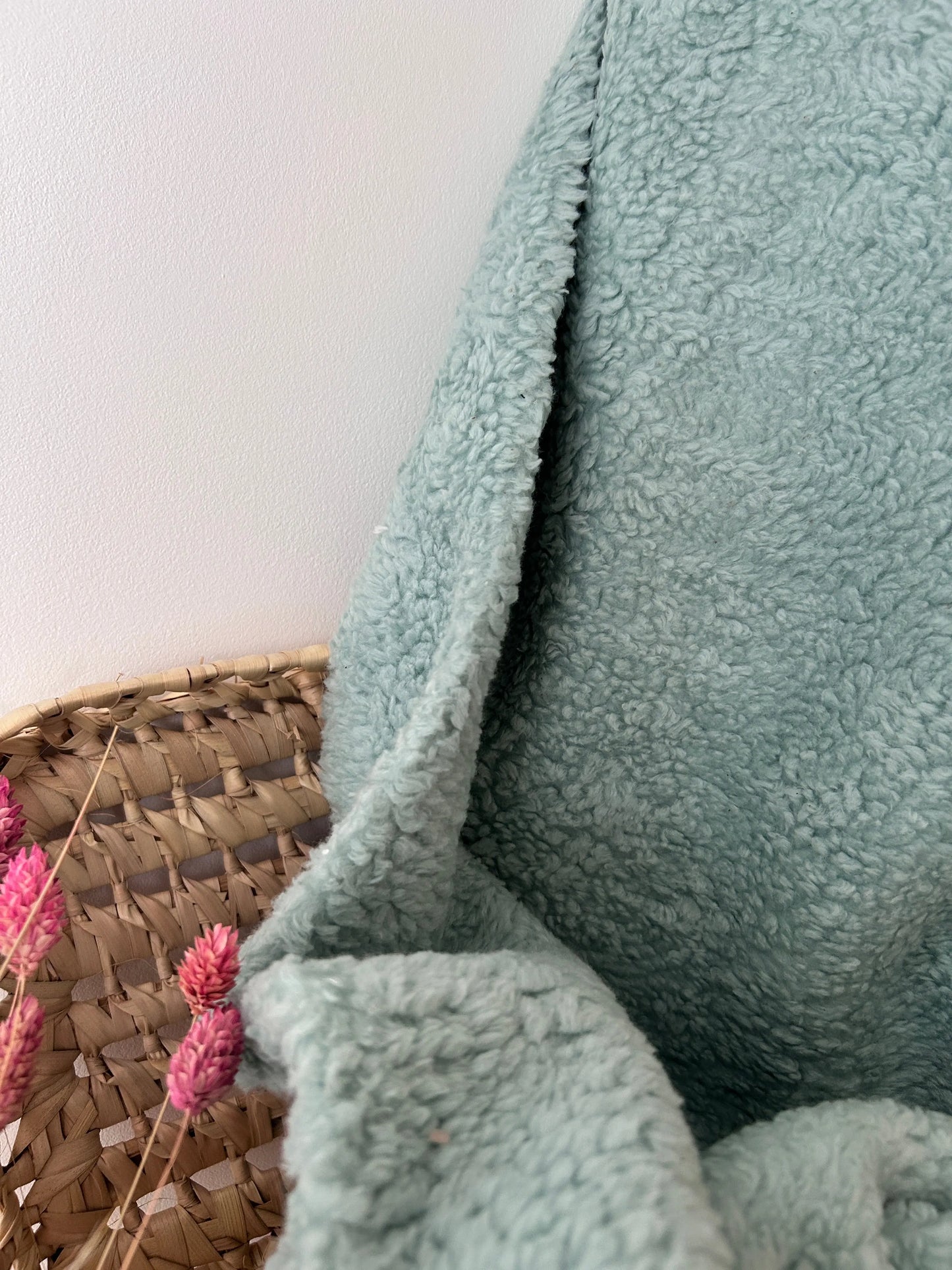 Tissu sherpa coloris vert sauge Emilia Fabrics