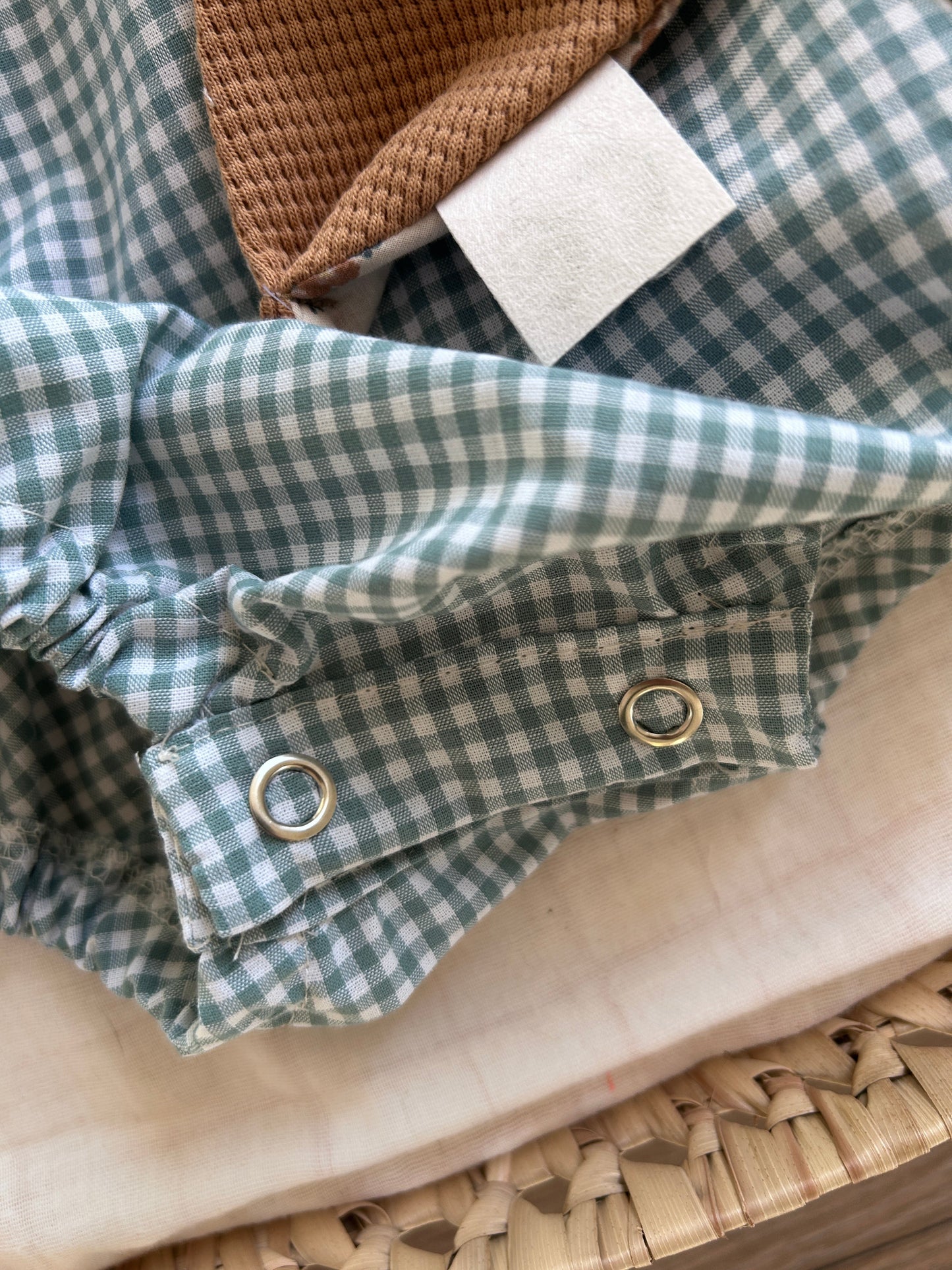 Barboteuse bébé Albertine – Vichy vert sauge & col marin blanc Emilia Maison créative