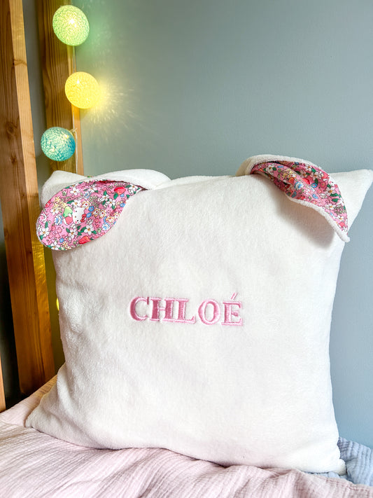 Coussin avec oreilles lapin