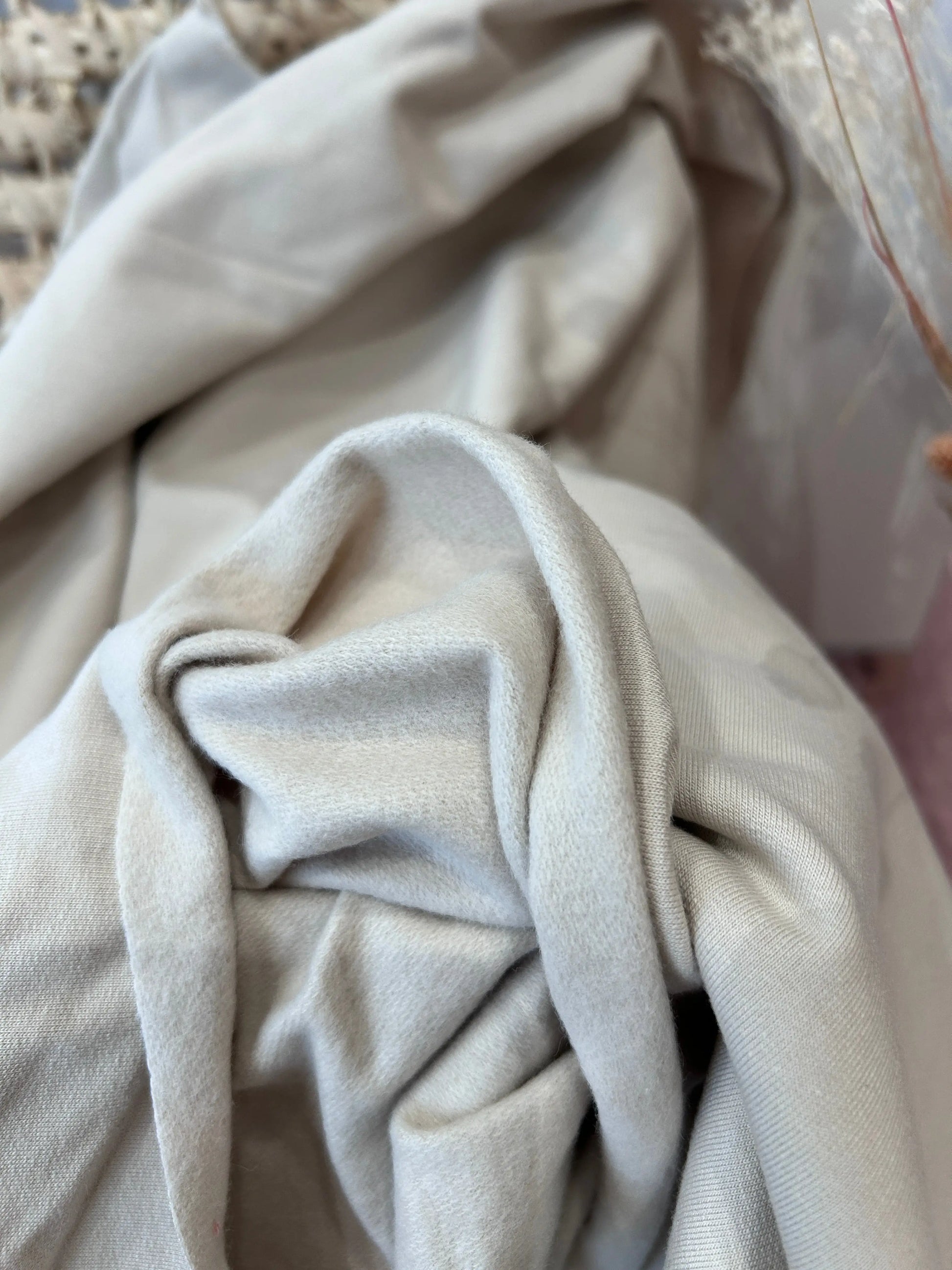 Tissu sweat french terry coloris sable/ écru Emilia Fabrics