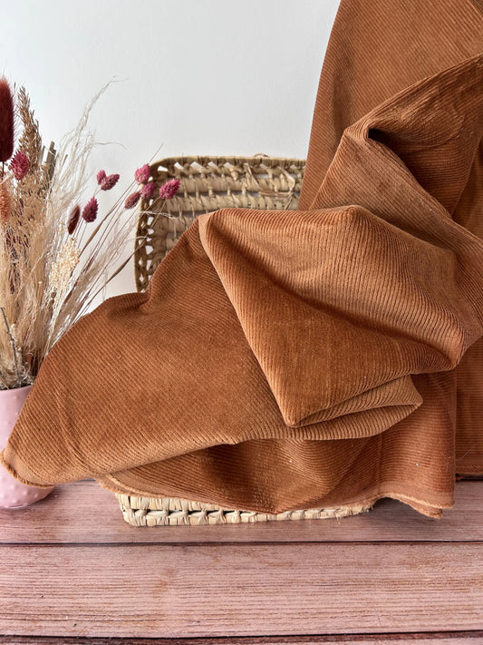 Tissu velours cotelé coloris cognac Emilia Fabrics