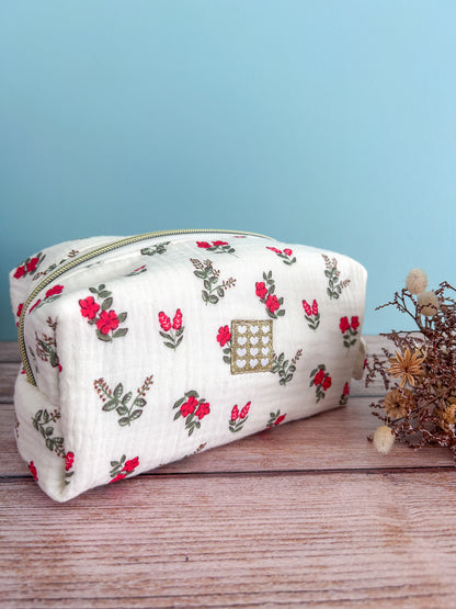 Petite trousse de toilette fleurie en double gaze- Motif Fergie