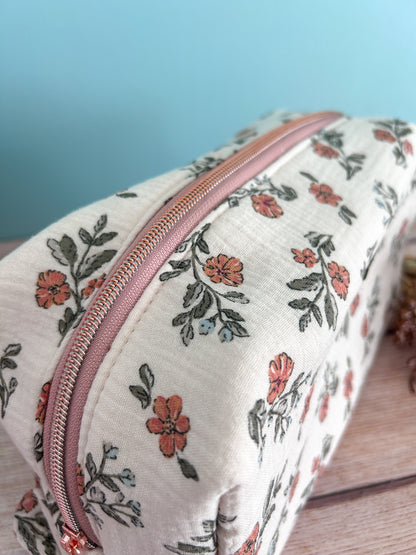 Grande trousse de toilette fleurie en double gaze- Motif Lina