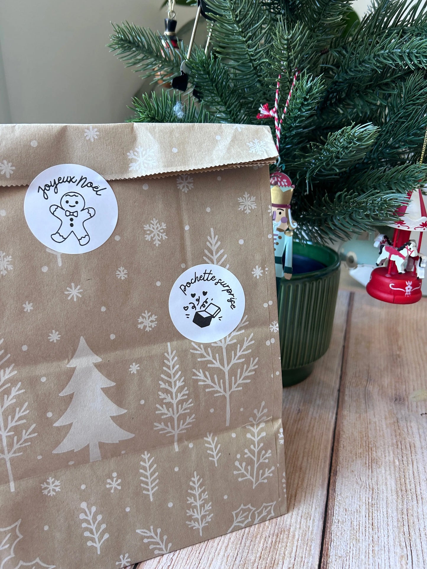 Pochette surprise à 30 euros Emilia Maison créative