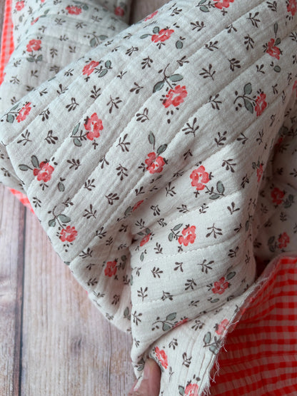 Tissu double gaze matelassé fleuri & seersucker vichy fluo corail Emilia Fabrics