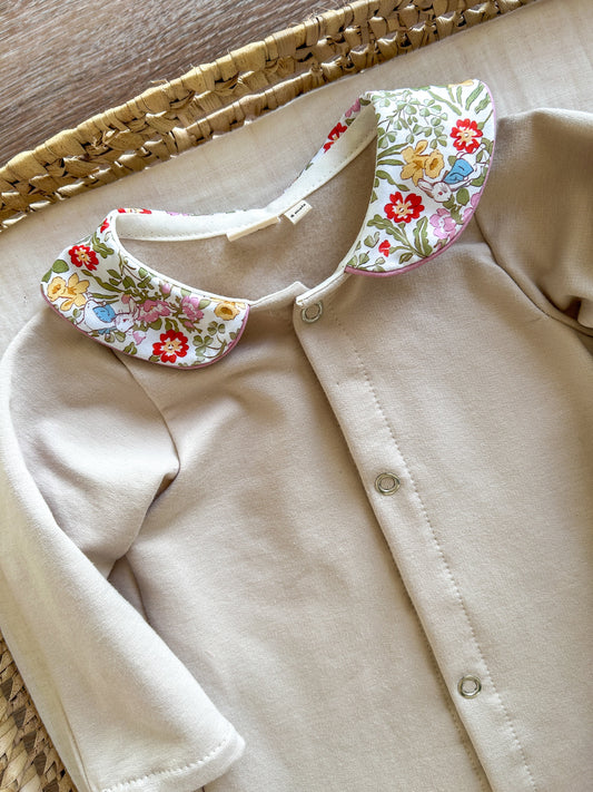 Combinaison bébé Louison – Sable & col Claudine Liberty Emilia Maison créative