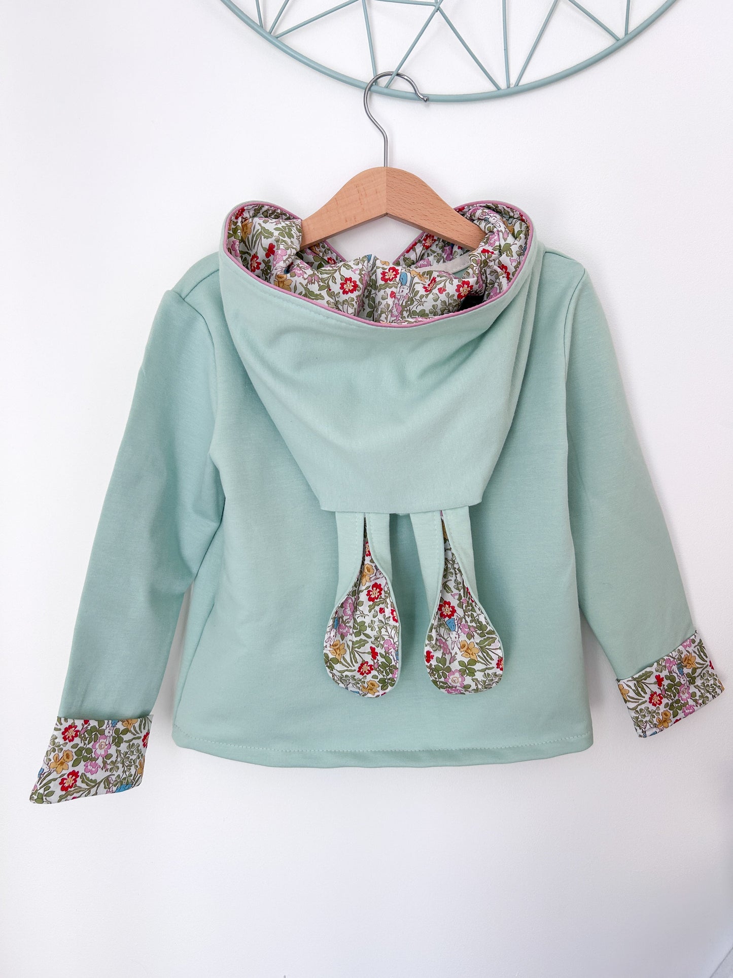 Veste oreilles lapin- Aneko Emilia Maison créative