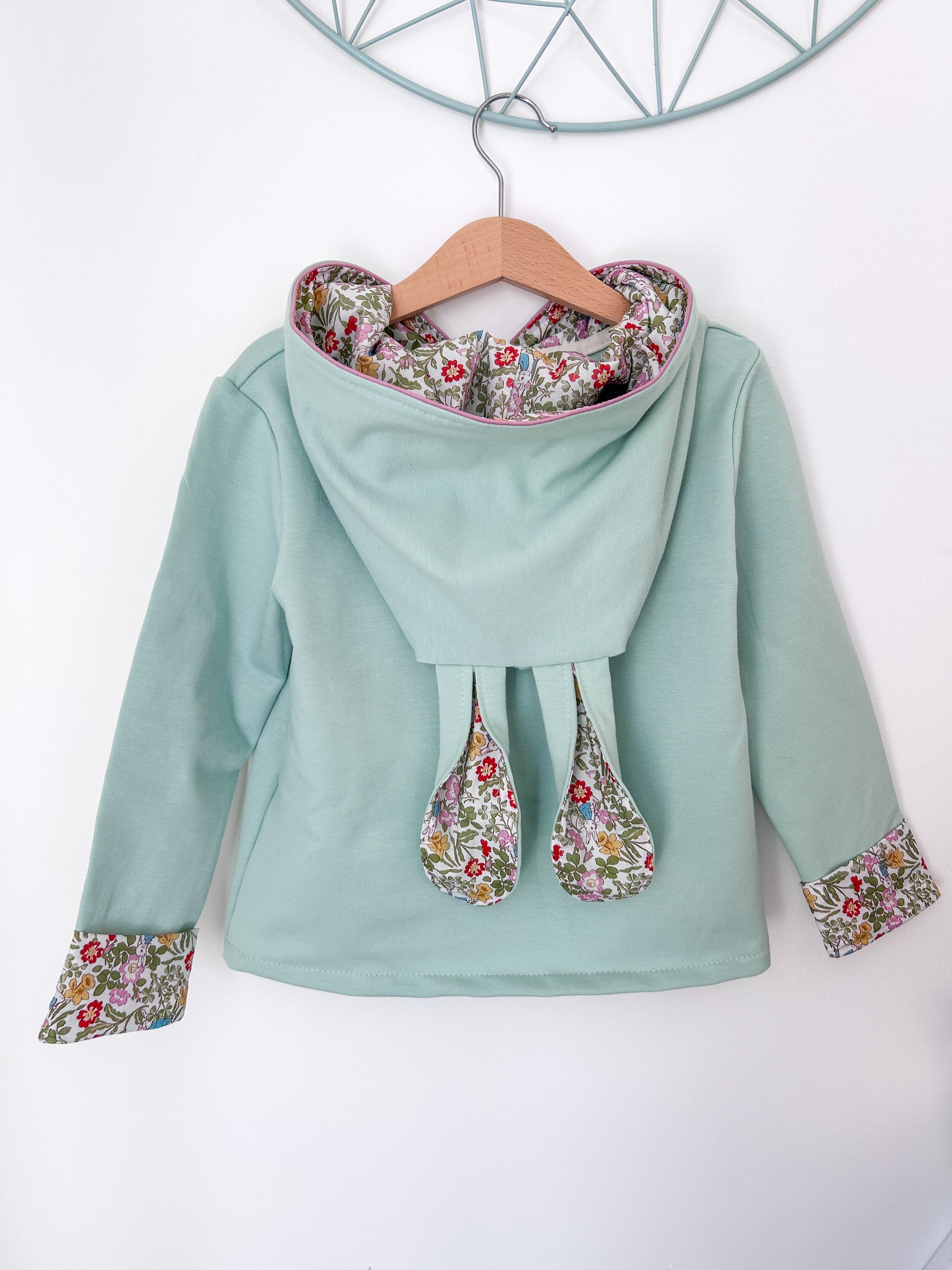 Veste oreilles lapin- Aneko Emilia Maison créative