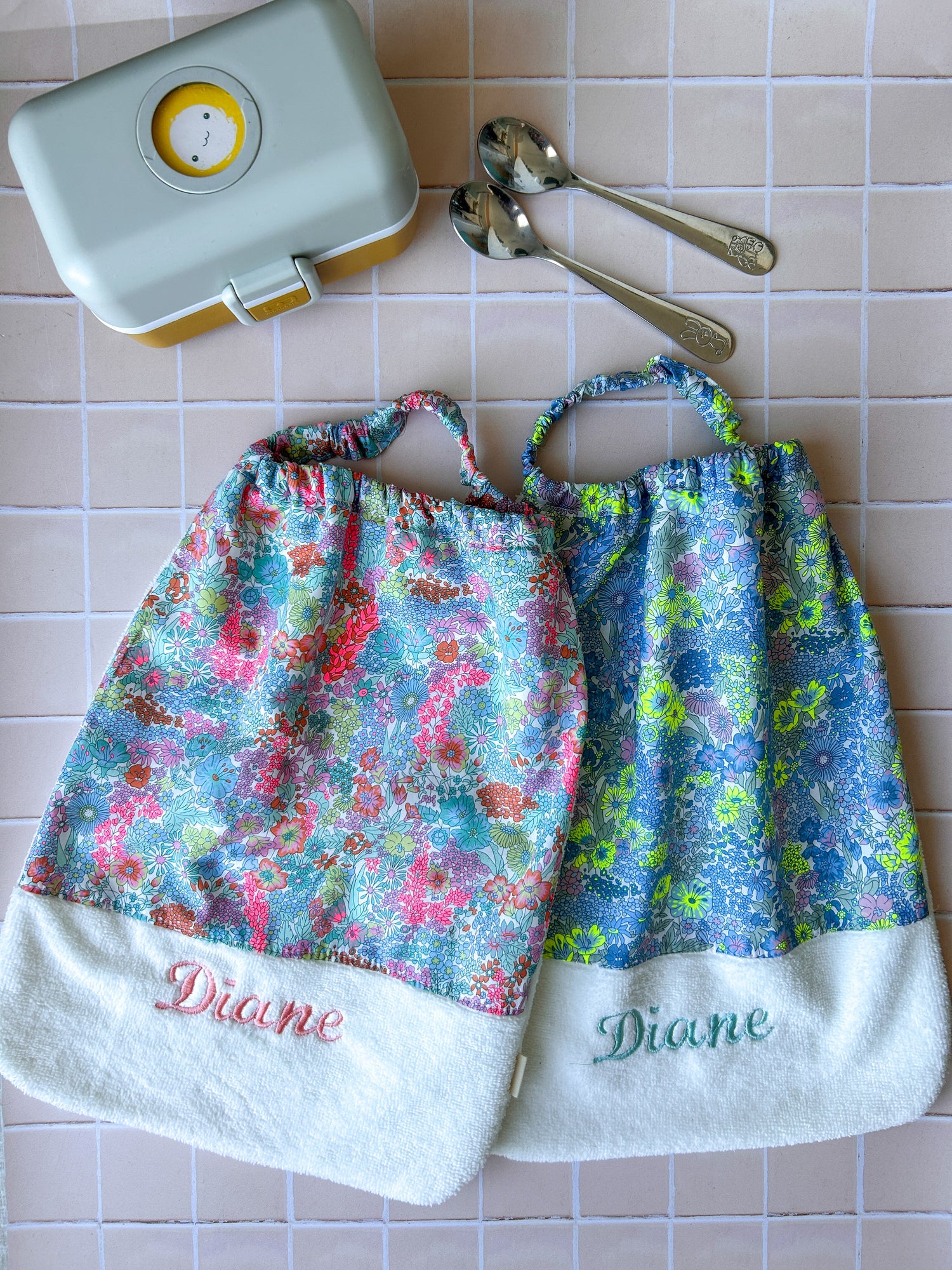 Bavoir col élastique - modèle Eustache Emilia Maison créative