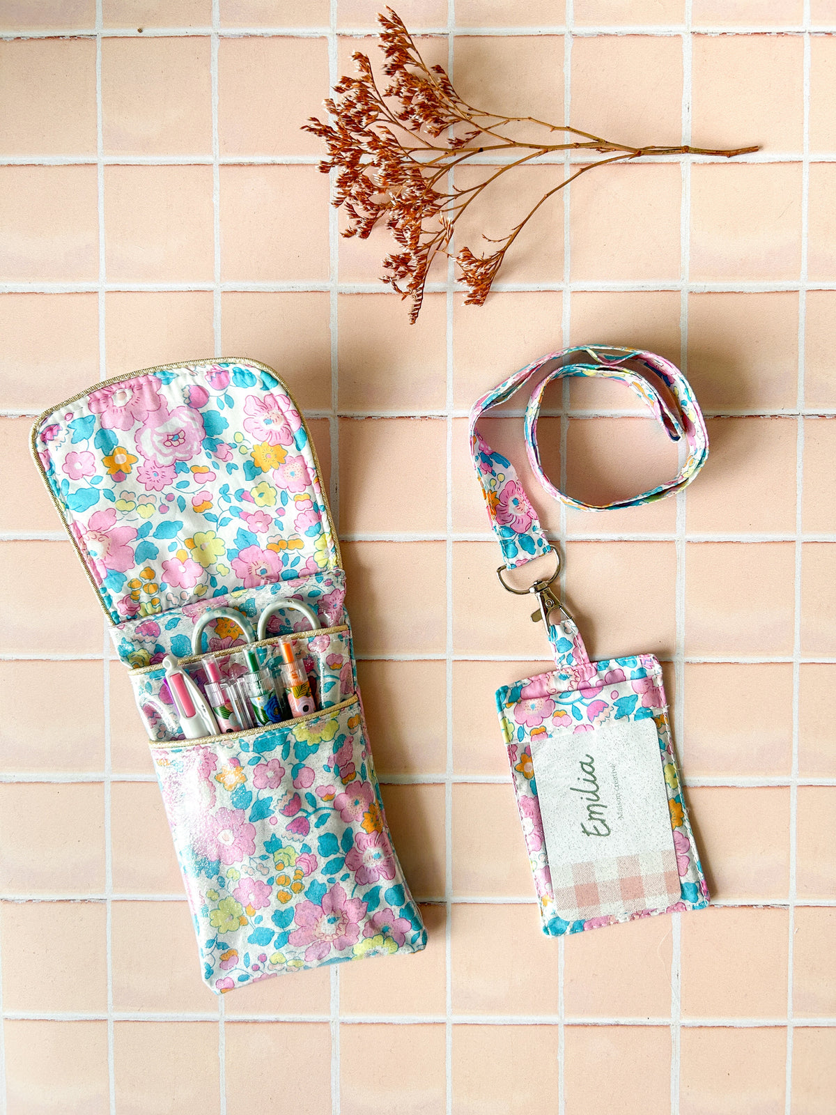 Porte-badge avec tour de cou Liberty confectionné à la main